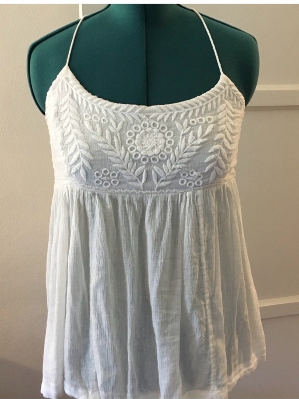 Free People White Embroidered Spaghetti-Strap Camisole Lace Up size Large